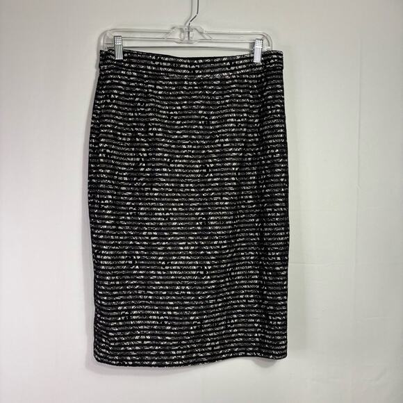 Banana Republic Black & White Pencil Skirt with Lace Overlay Size 8 KK0701 - Picture 2 of 8